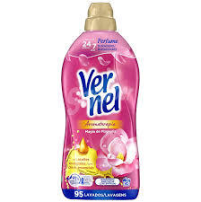 Envase de Vernel Aromaterapia Magia Magnolia 95 lavados con aceites esenciales florales.
